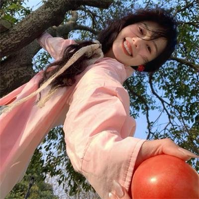 雨中的女人